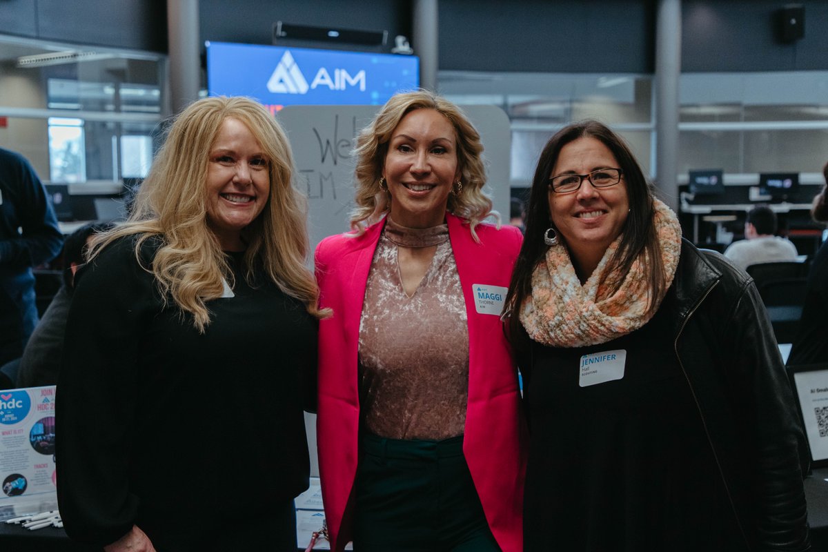 AIM's Thought Leadership Mixer was an electrifying journey into the realms of AI.✨ A massive thank you to everyone who contributed their ideas and presence to make this event truly remarkable! 🙌 #AIM #AI #education #community