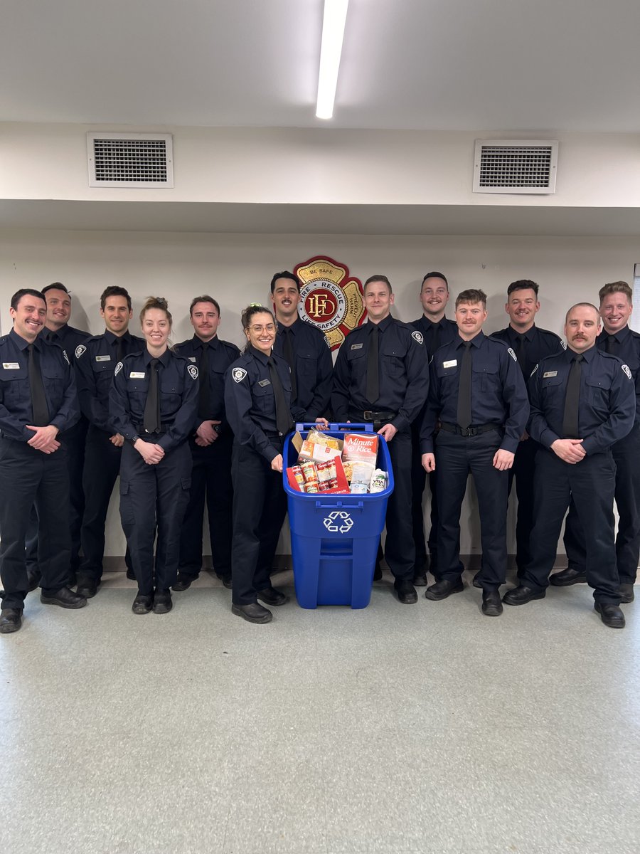 How about this!!!!  <a href="/LdnOntFire/">London Fire Department</a> recruits donate 128 pounds of food to the Spring Food Drive.  Thank you all.  Firefighters have been with us all the way for 38 years.
#LdnOnt