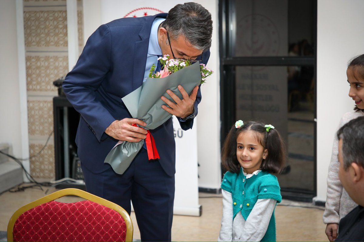 T.C. HAKKARİ VALİLİĞİ tweet media