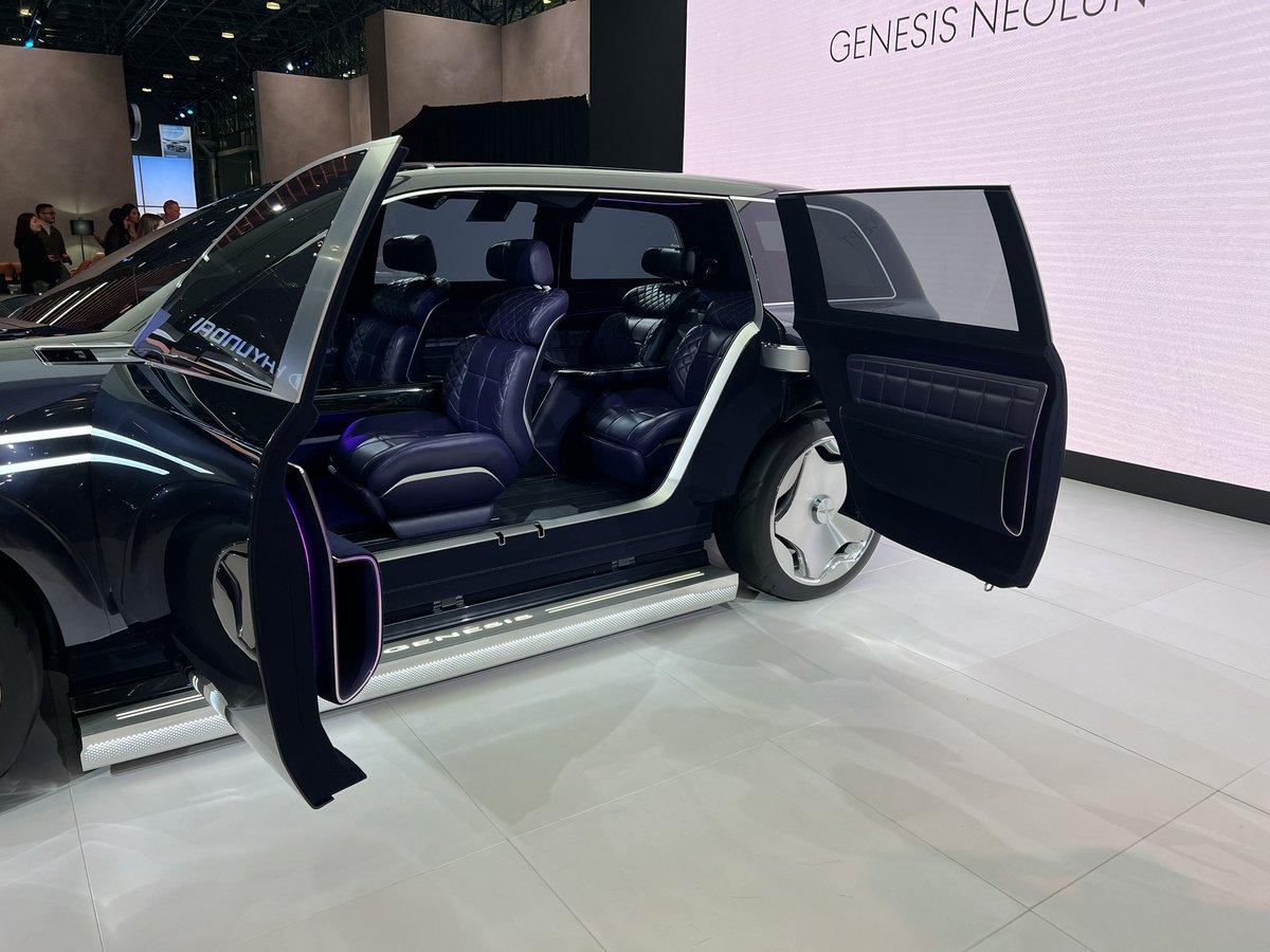 advantastar's tweet photo. Genesis Nolan Concept at the 2024 New York Auto Show. #NYIAS https://t.co/voZFEC7NkI