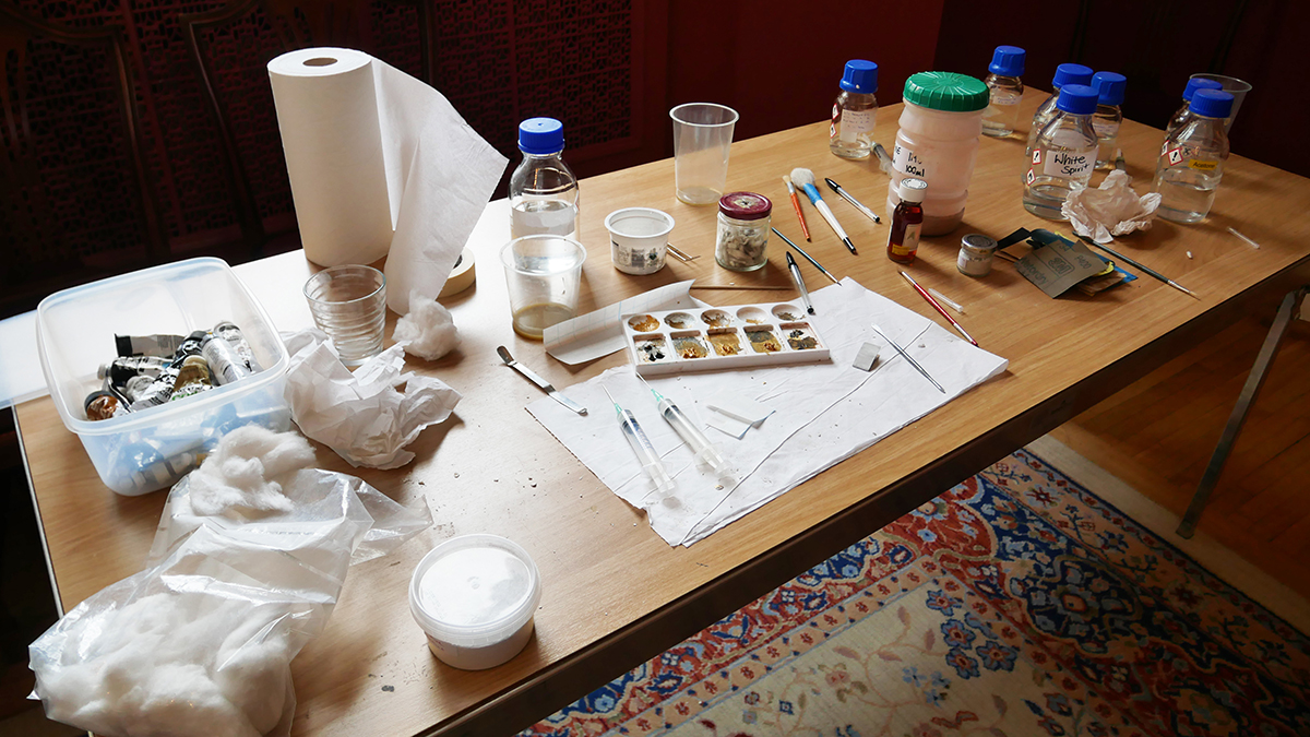 heritageCMAS's tweet photo. It turns out quite a bit of kit is needed to work in-situ on frames! We've been out-and-about @RomanBathsBath stabilising two elaborate gilded frames surrounding mercury amalgam mirrors- thankfully the mercury itself was very stable! #objectconservation #mercurymirrors #gilding https://t.co/mRfxMge4Tg