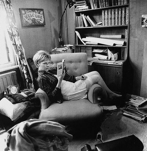 A young Judi Dench is on the edge of her seat, 1965. #oldhollywood #vintagehollywood #vintagephotography #vintagebooks #vintagereaders