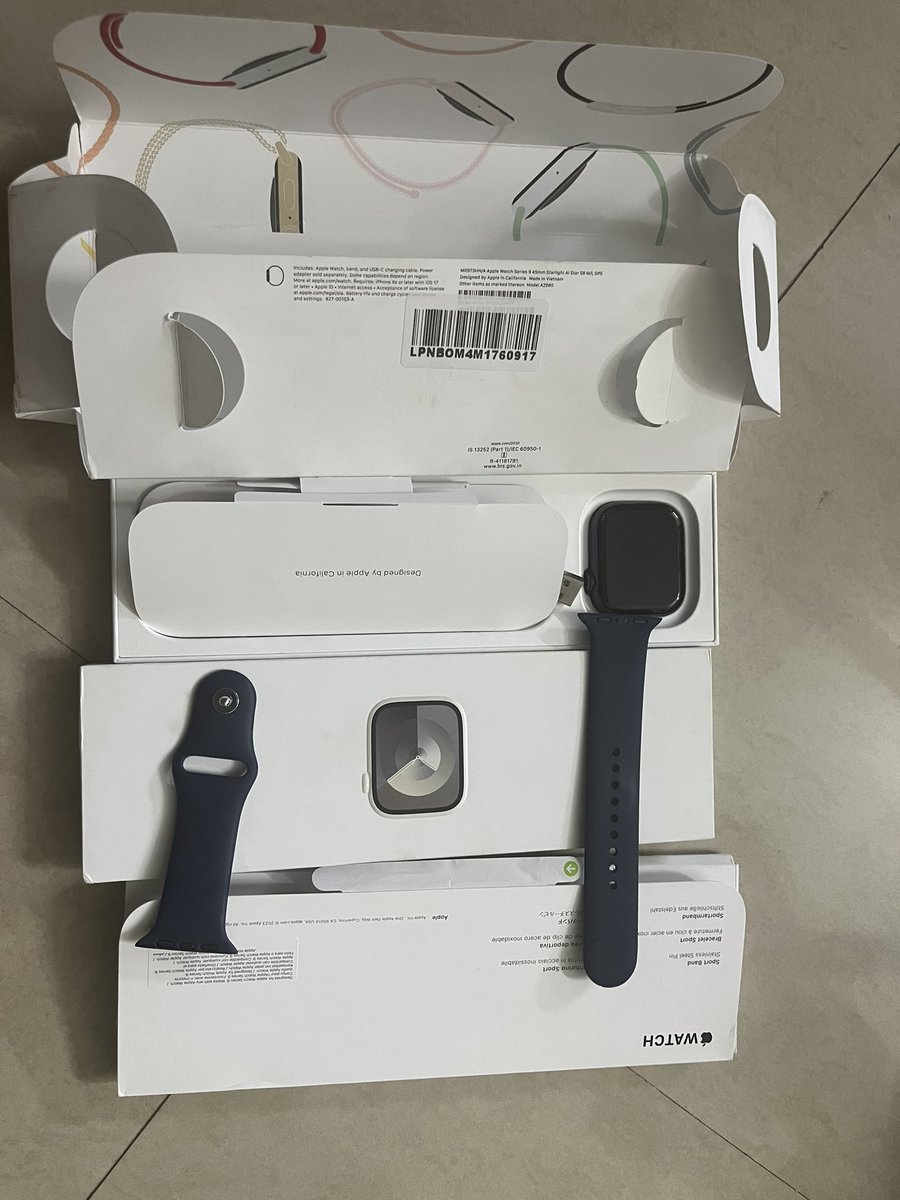 guptapar88's tweet photo. Ordered an @Apple watch series 9 (24-MAR-2024) from
@amazonIN received a fake Watch &amp; their support team is not responding properly, by their behavior I feel I will get no refund.
ORDER# 403-5418342-5735542
Seller #apparioretail Pvt Ltd, fulfilled by @amazon 
@jagograhakjago https://t.co/baQfLSmdz2
