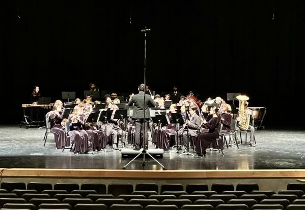 A standing ovation 👏 for the Medina Valley High School Concert Band! Making history by bagging their first-ever Concert and Sight-Reading Sweepstakes! Here's to many more victories! #MVISDLetsGrowTogether #congratulations 🎼🏆