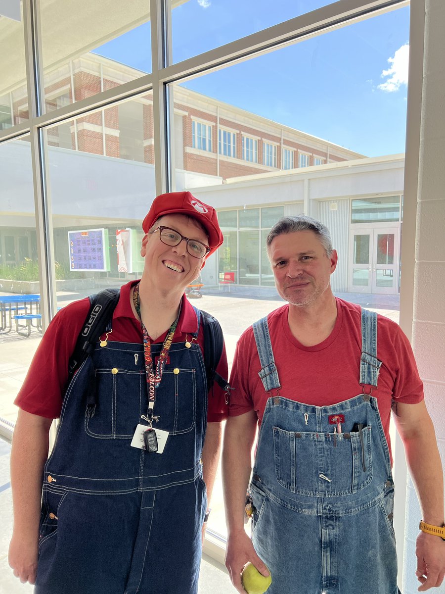 Mr.McCown tweet media