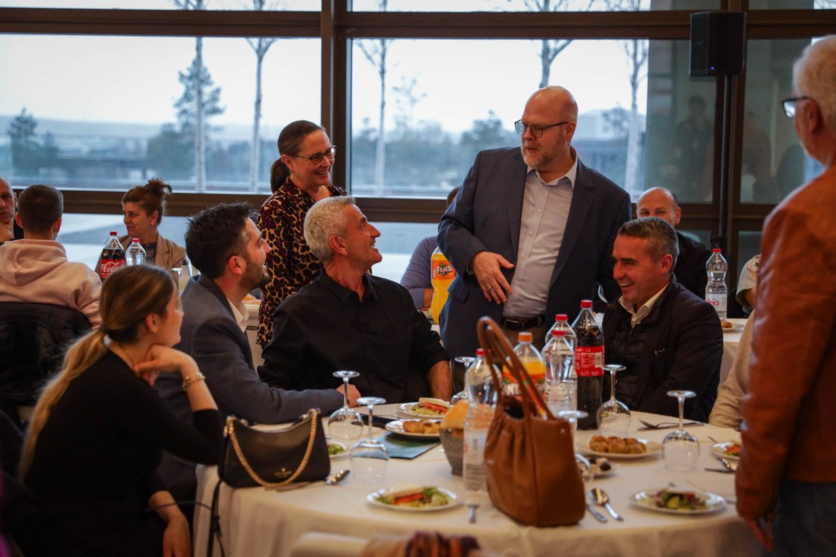 For the second year in a row, I was honored to participate in the Embassy’s community iftar dinner. I’m pleased that we were able to welcome so many family members to the Embassy to break fast and share Kosovan traditions and customs during Ramadan.