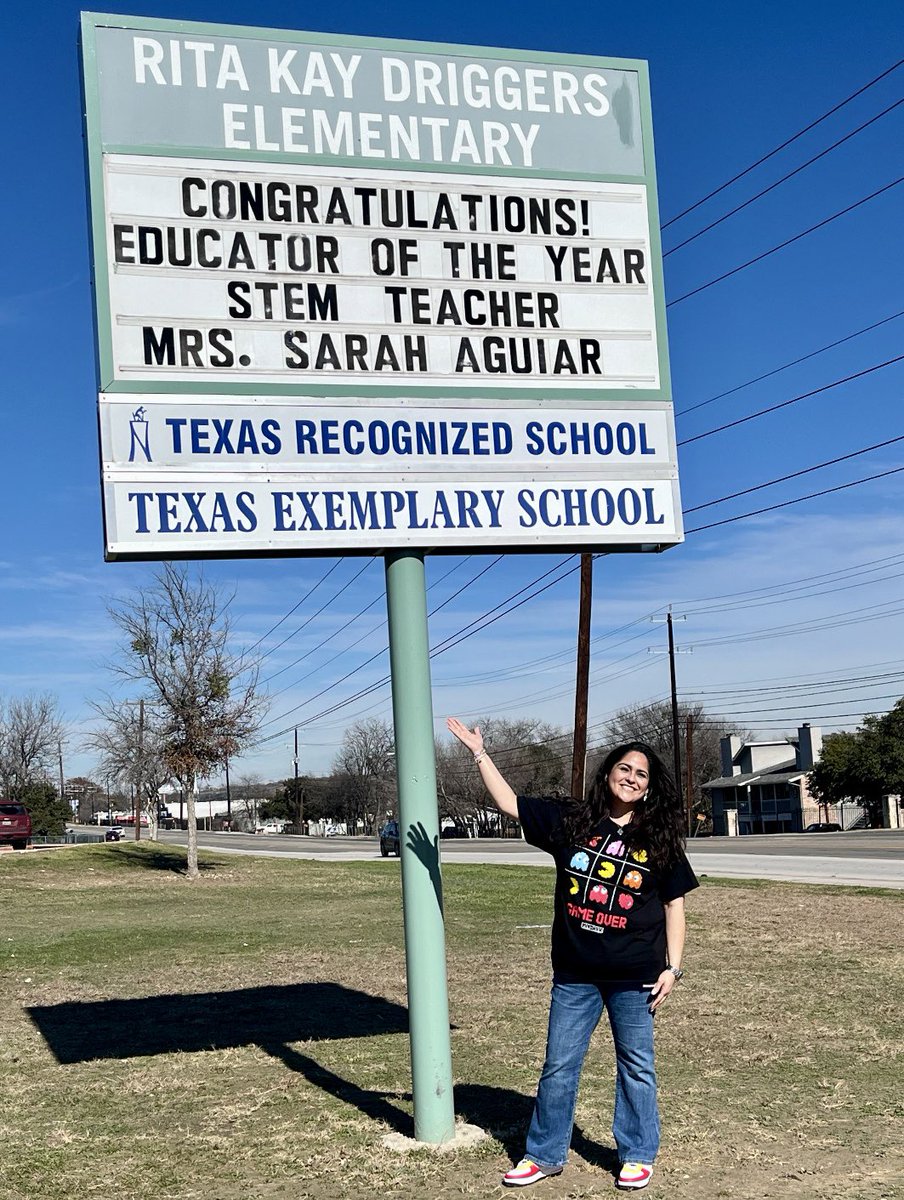 Tonight's Northside ISD Educator of the Year Ceremony will recognize the fabulous Sarah Aguiar, STEM Teacher at Driggers Elementary! Congratulations! @NISDAcadTech @NISDDriggers