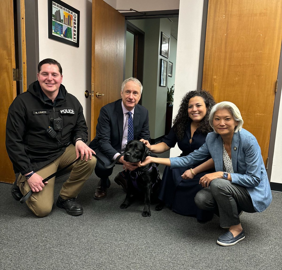 SenIwenChu's tweet photo. Roxy the therapy dog is working her magic in the halls of Albany! Roxy is apart of UAlbany campus &amp; aids students facing mental health issues. It is important for everyone to take a moment for self-care. Thanks to SUNY Albany Police Dept &amp; @senfernandez34 for bringing Roxy around https://t.co/Xvdr6Eh6yx
