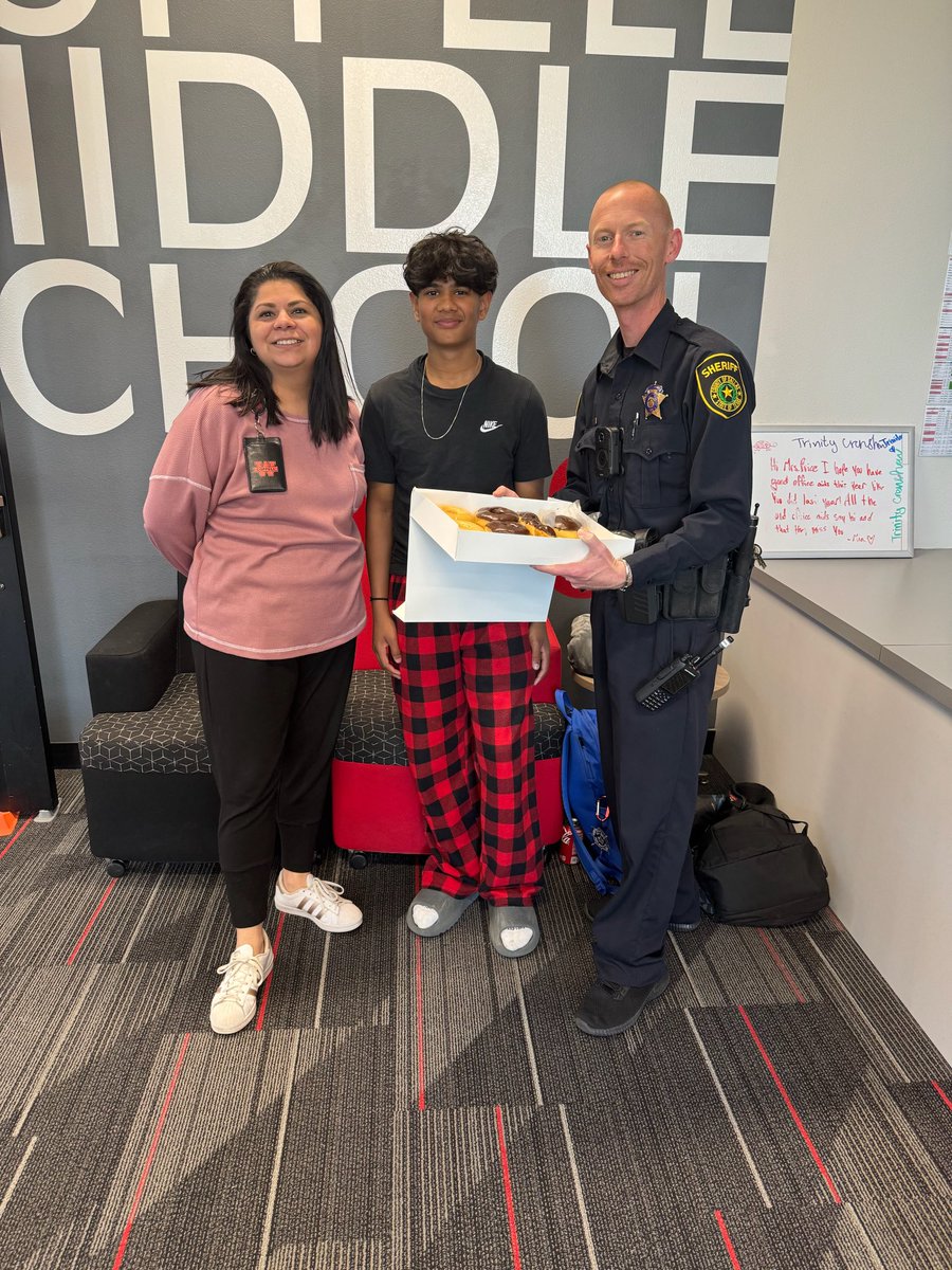 I donut about you, but ⁦<a href="/lisaprice_cmsw/">Lisa</a>⁩ and I had a sweeter day after this delivery from a ⁦<a href="/CMSWestWrangler/">Coppell Middle School West</a>⁩