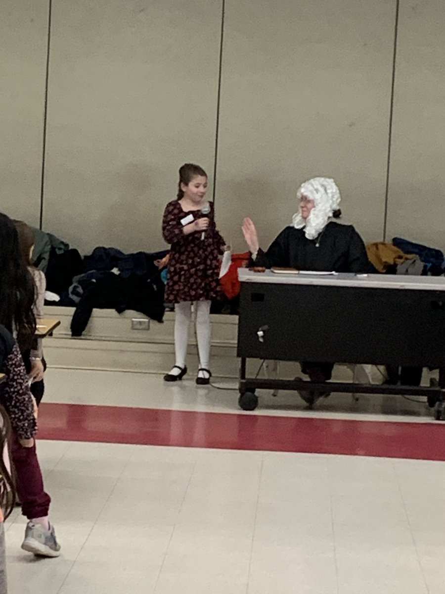 Clinton CES tweet media