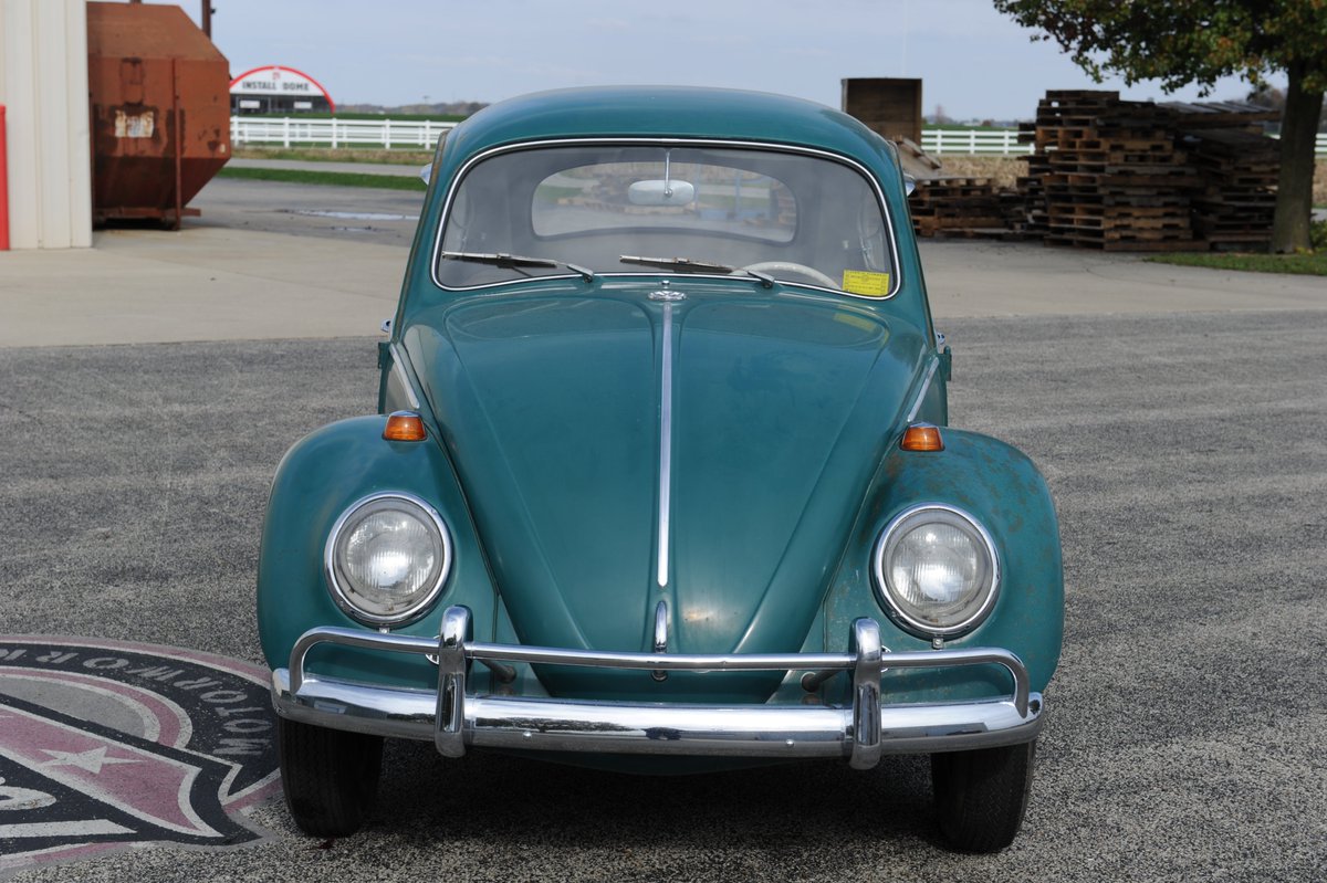 It's #frontendFriday and we feature a gorgeous green 1964 VW Beetle  #ACVWPassion #ACVW #VWLife #VWEnthusiast