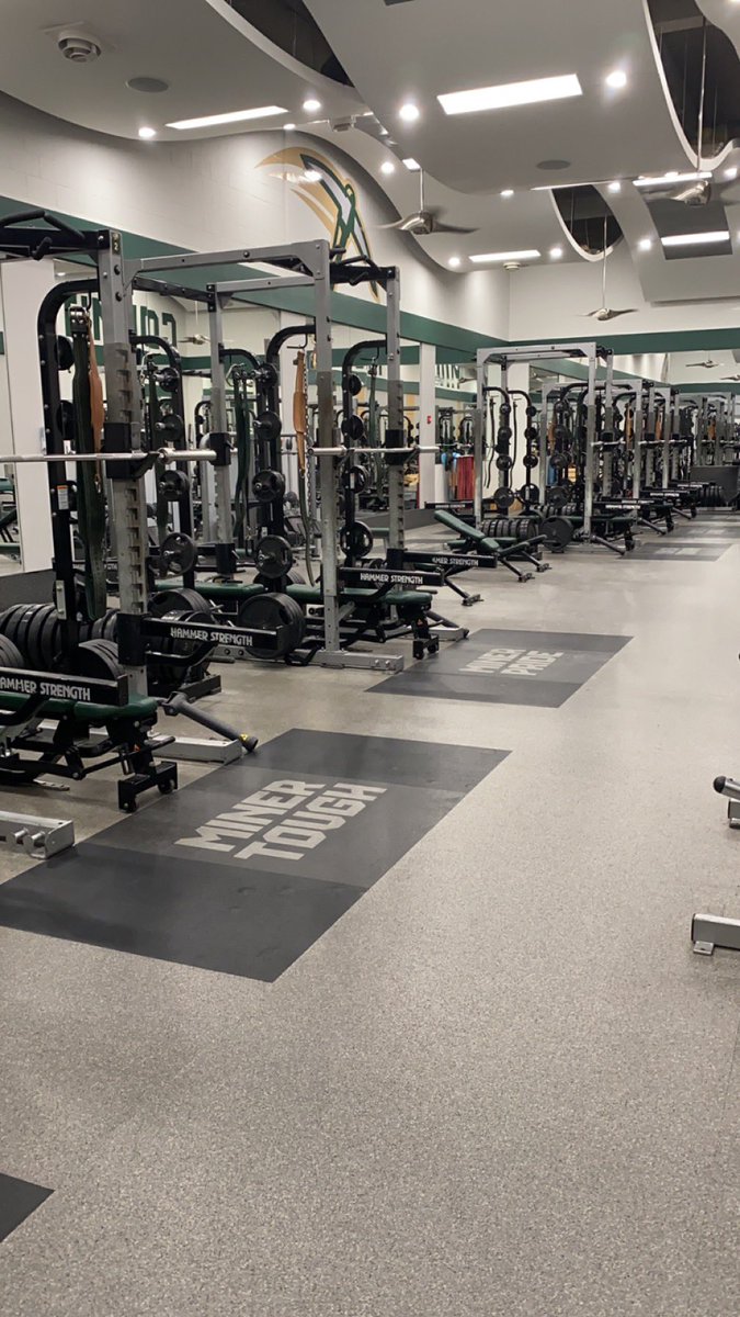 Coach_KCarter's tweet photo. 📍 D2 Missouri S&amp;T 

⛏️ athletic scholarships 

⛏️ great student-athlete experience 

⛏️ great facilities 

⛏️ average starting salary with S&amp;T degree - $72,600 https://t.co/W67gI6pTU7