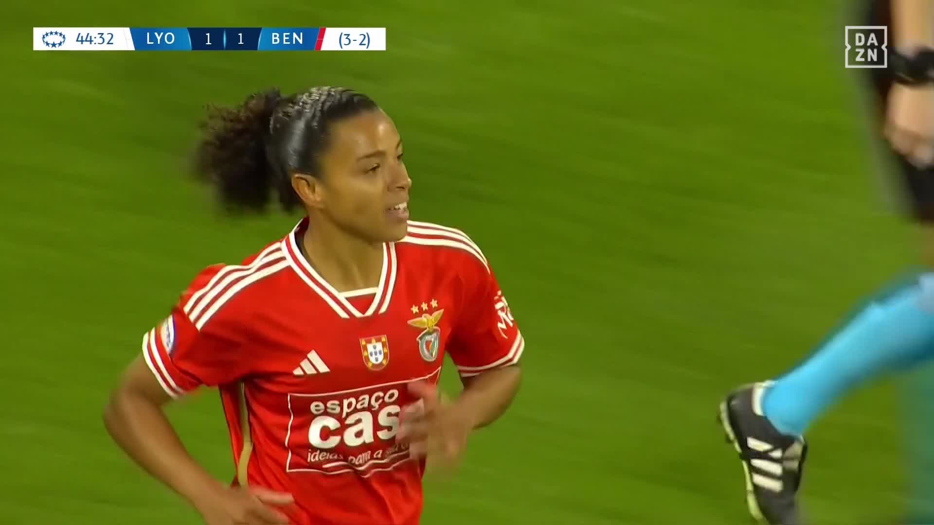 Marie-Yasmine Alidou fires right back!!! 🔥Watch the UWCL LIVE and FREE on  #NewDealforWomensFootball