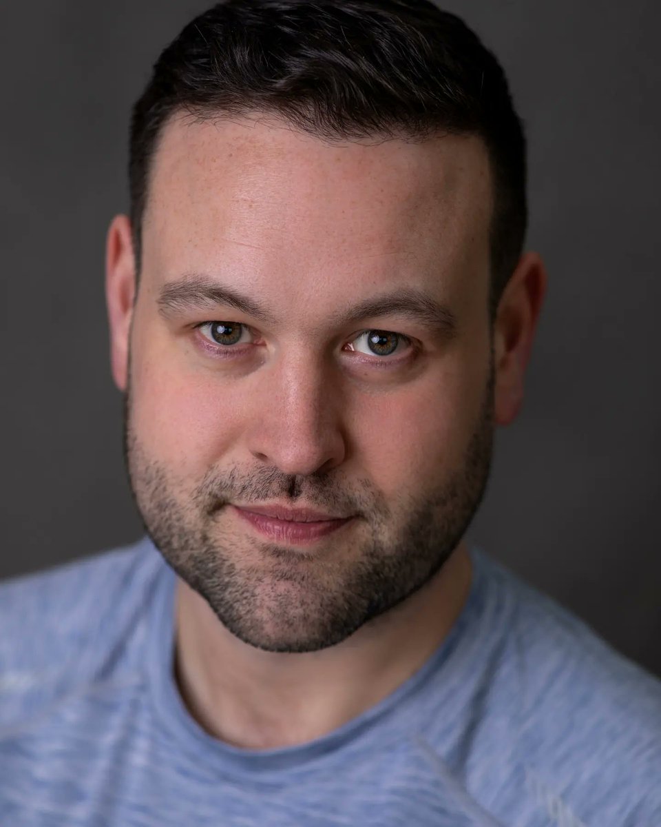 DaleGrantActor's tweet photo. Which head should I wear more often....
1, 2 or 3? 😬 🎬
.
.
#newheadshots #performing
#actingheadshots #actor #CASTING #actorslife #actors #castingdirector https://t.co/yMccyP4SVw