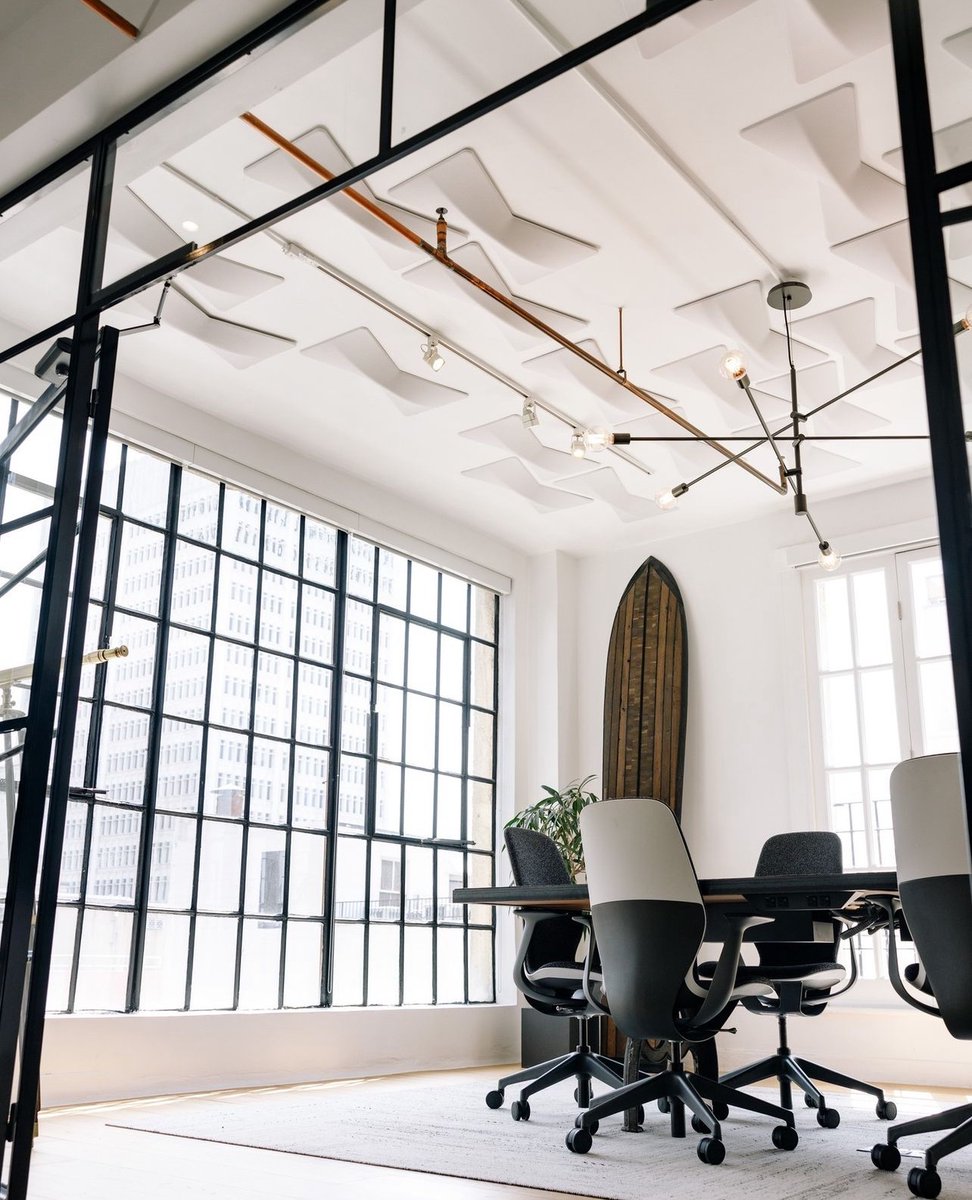 🌟 Project Highlight: Tangram DTLA Private Office⁠
⁠
Our Bow Ceiling Panels⁠ are an elegant sound-absorbing solution that blends effortlessly with the design of this office space!⁠

#LAdesign #privateoffice #acousticdesign #modernoffice #projecthighlight