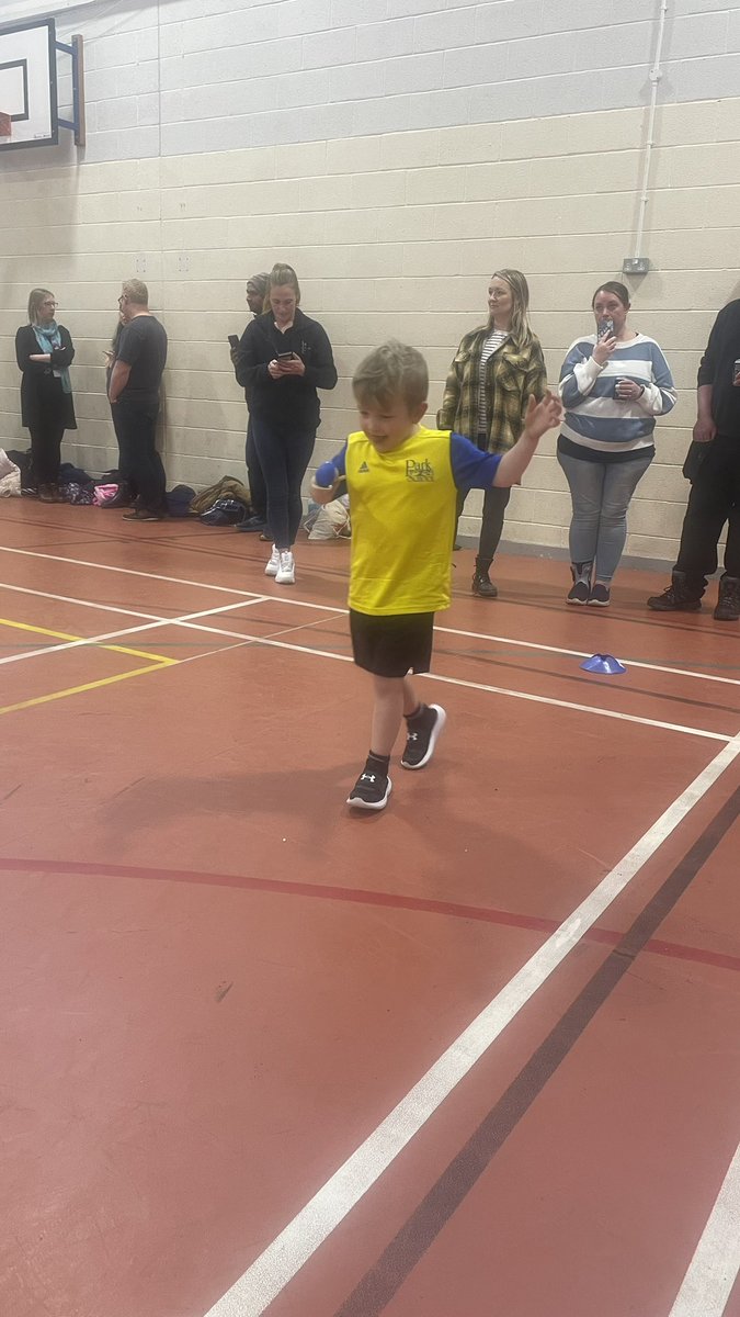 Park Primary PE tweet media