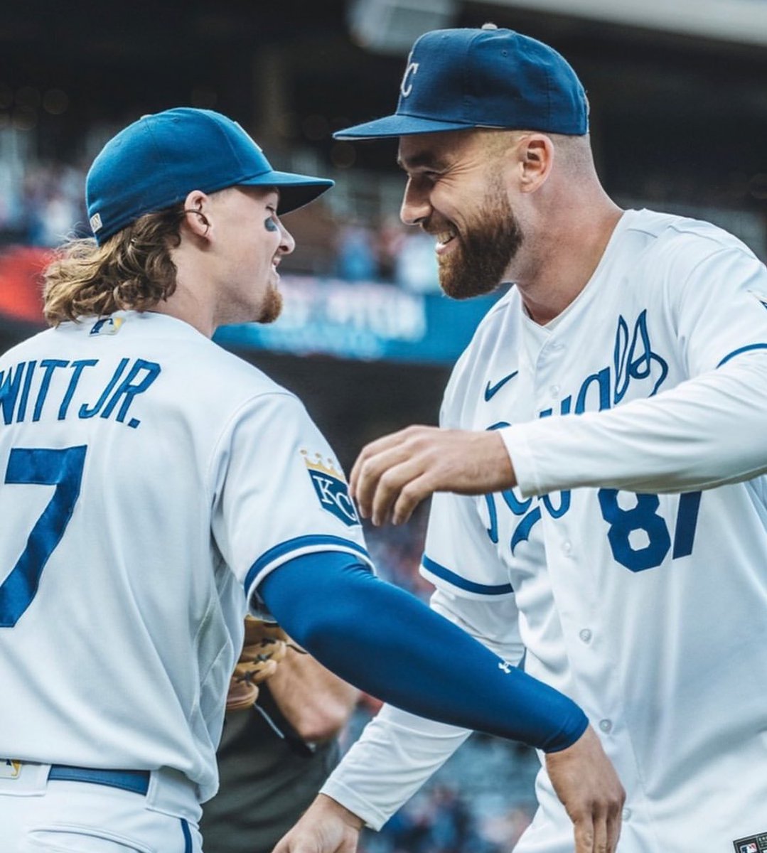 girl w mid sports takes🎈 tweet media