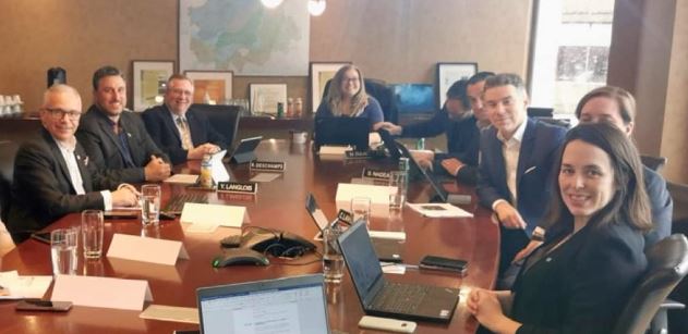 La commission développement économique de la Communauté métropolitaine de Montréal, dont j’assume la présidence, a accueilli une délégation de Montréal International afin d’échanger au sujet  des perspectives &amp; des défis économiques de la grande région métropolitaine. #cmm