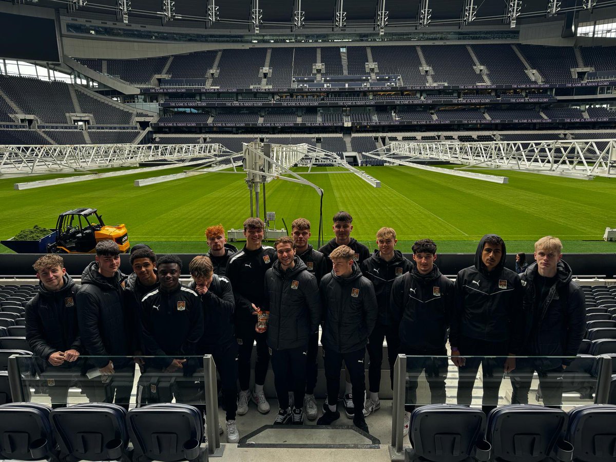 We had a great time at the @LAPSCareers event at the impressive Tottenham Hotspur Stadium today. A wide variety of things for the boys to try out and get ideas about that they might want to do alongside or after football in the future! Thanks for having us! #ntfc #ShoeArmy 👞⚽️