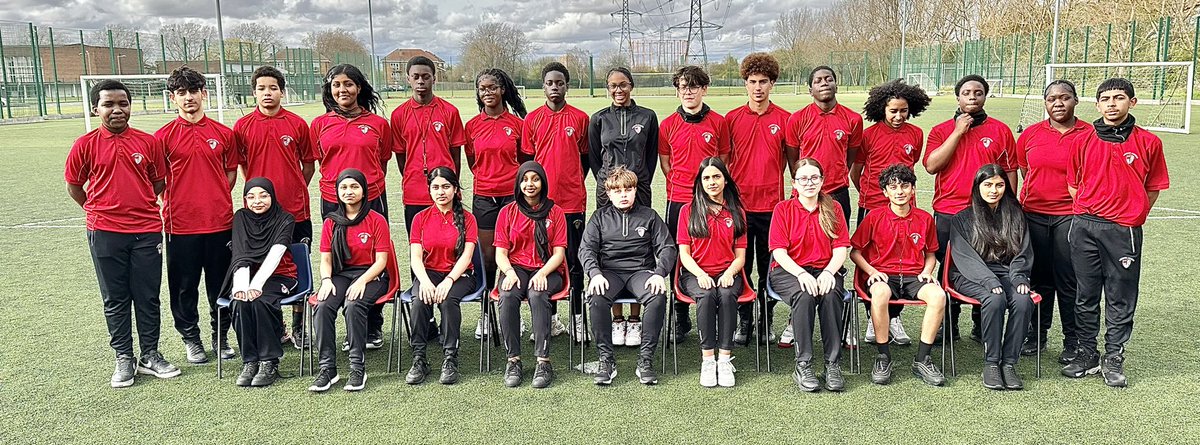 Please see the @langdon_newham Sports Leaders who supported the @LangdonSSP KS2 Y5/6 Boys Football Event held at @langdon_newham 🙏🏾⚽️🫶🏾 @Sport_England @YourSchoolGames @YouthSportTrust