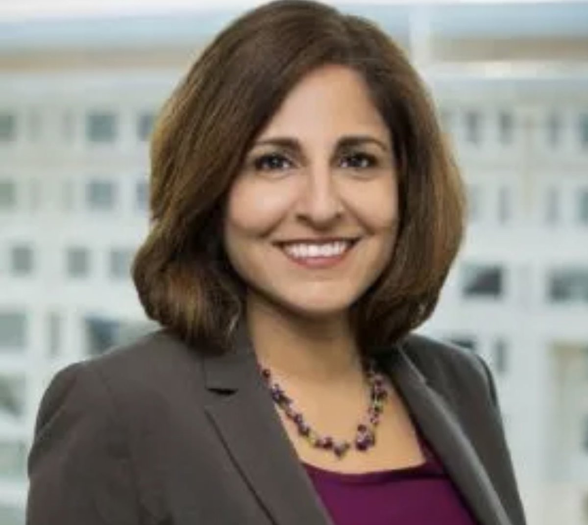 3:10 PM East @JulieMasonShow1 welcomes @NeeraTanden46 - join them SiriusXM 124.