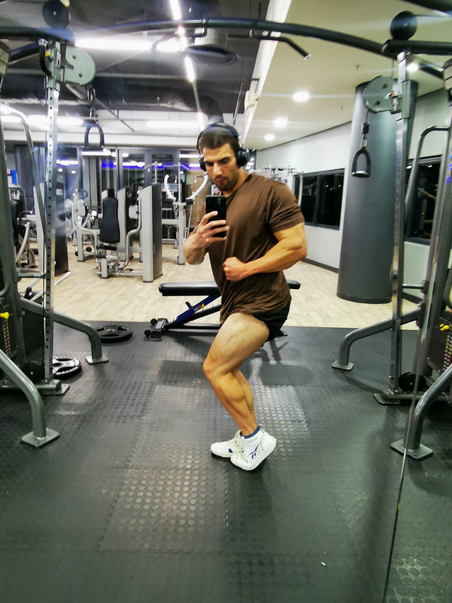 JasonduPreez13's tweet image. Consistently working on yourself will put you light years ahead.

#training #workonyourself #fitness