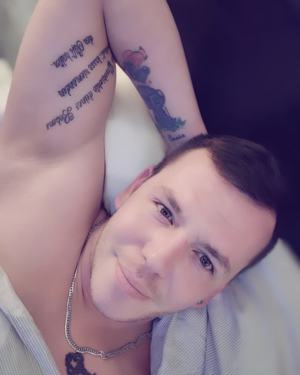 Mach was du willst, und nicht was andere wollen
#nightpic 
#gay