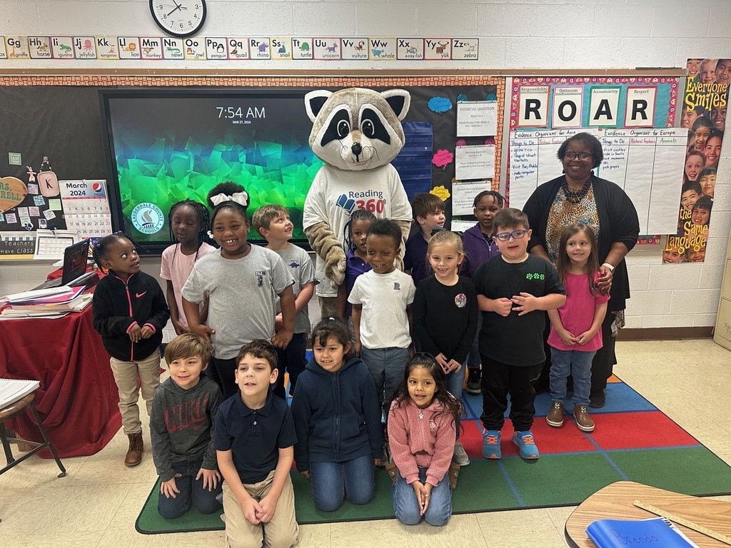 LaudCoSchools's tweet photo. Ripley Primary and Ripley Elementary had a special visitor today! Riley the Reading Raccoon had an amazing time visiting our students (and teachers) to inspire them to read and to learn about what they are currently studying in class. #AcceleratingTN #ReadLikeRiley @tnedu https://t.co/99IayFv10b