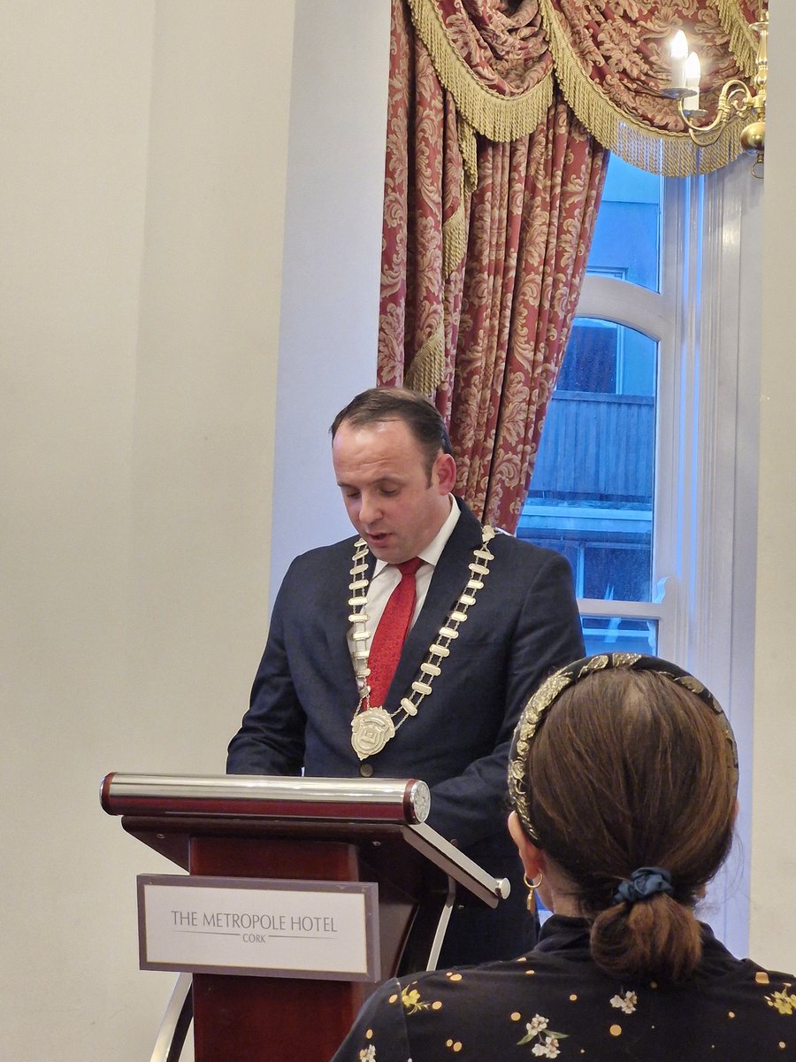 Founded on 'hardwork, dedication, and community spirit.' Congratulations @AaronMansworth A well deserved role. Best of luck for 2024. @CBA_cork @TrigonHotels @MetropoleCork