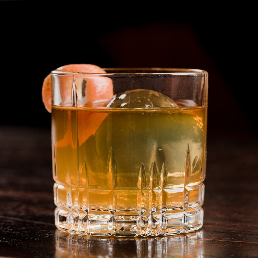It’s International Whiskey Day! 🥃 🌟 Indulge in the timeless elegance of our Oldest Fashioned, a perfect blend of bourbon and rye.

#InternationalWhiskeyDay #DeGidiosDrinks #CraftedCocktails #DineSaintPaul #MySaintPaul #TwinCitiesEats #DrinkLocal