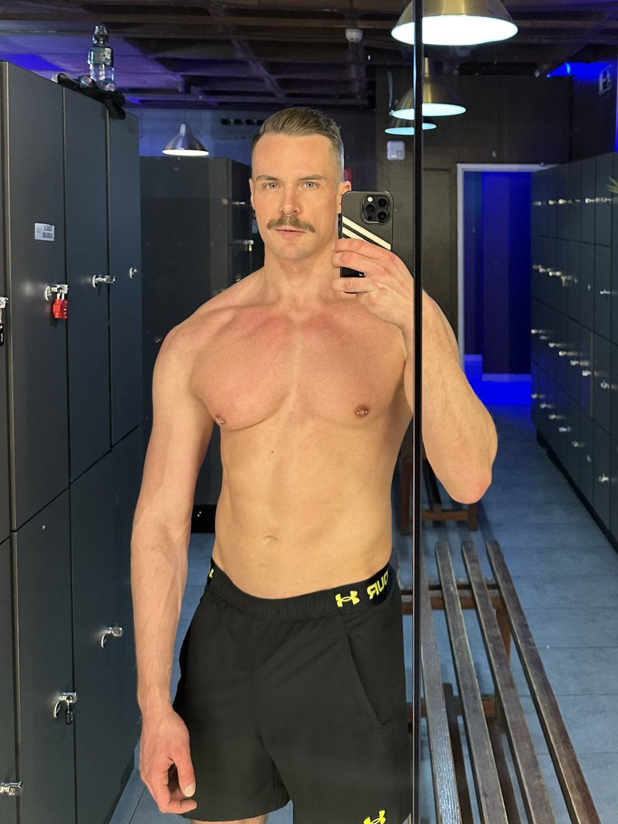 Adam Tyrant tweet media