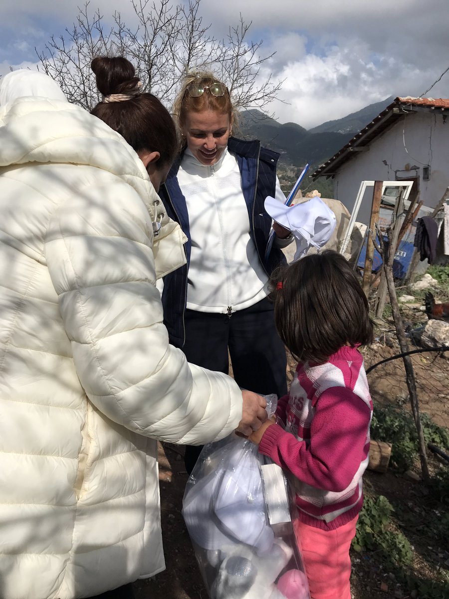 📍Konyaaltı

Hemşehrilerimizi ziyaret etmeye devam ediyoruz. 
Dost’un evi gönüllerdir, gönüller yapmaya geldik…

#antalyanınaltınçağıbaşlıyor 

<a href="/aysekesir/">Ayşe Keşir 🇹🇷🇹🇷🇹🇷</a> <a href="/alicetin_07/">Ali Çetin</a> <a href="/HTutuncu/">Hakan TÜTÜNCÜ</a>