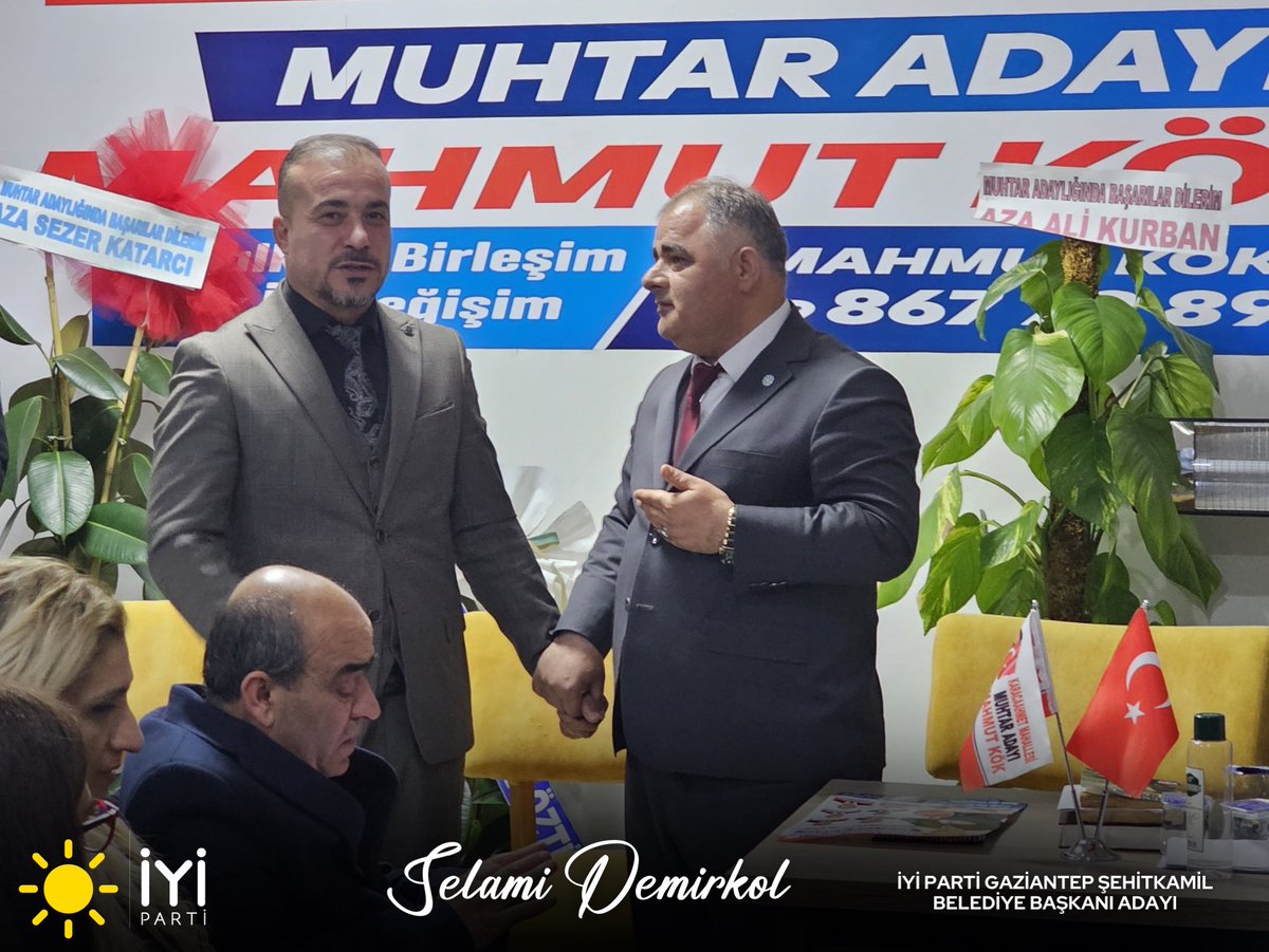 selamidemirkoll's tweet photo. 📍Karaca Ahmet Mahallesi Muhtar adayı Mahmut Bayram’ı ziyaret ettik. Desteklerinden ve misafirperverliklerinden dolayı teşekkür ederiz.

TikTok: iyiselami.demirkol

#Gaziantep #Şehitkamil #Yenibirgelecek #Selamidemirkol #şehitkamileiyigelecek https://t.co/9ArVdquSGm
