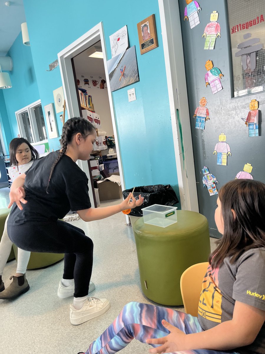 The grade 2&amp;3 class used their teamwork skills to complete some Easter STEM challenges today. Way to go! ⁦<a href="/acms_nanuit/">ACMS Nanuit</a>⁩