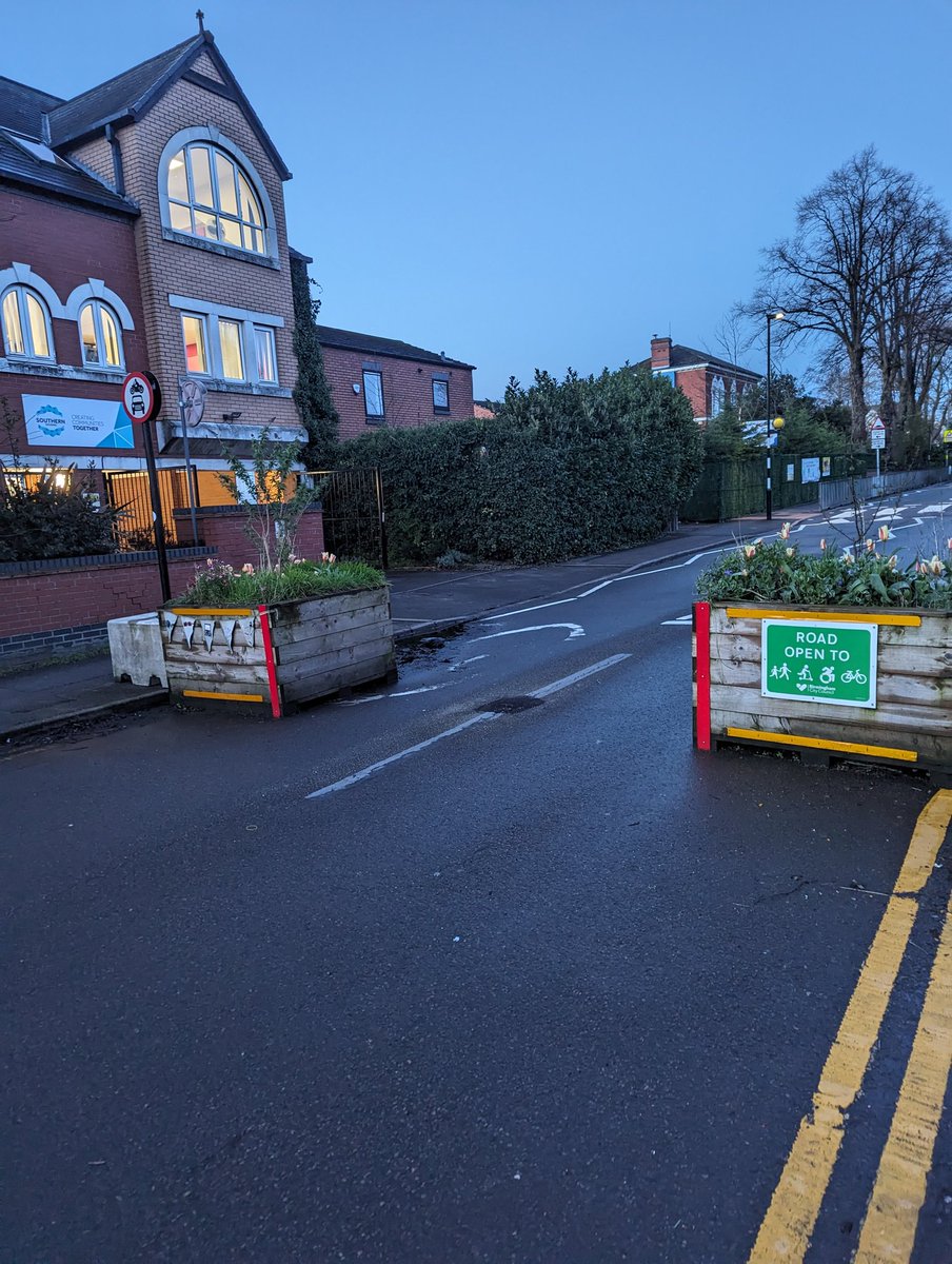 Ben Ellis tweet media