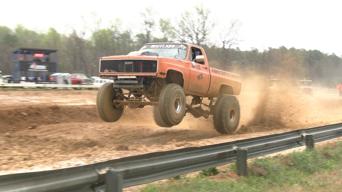 Saturday is the return of the Mud Bogs! Don't miss out! Tickets are only $20 for the day! Come on out and enjoy, gates open at 9am and the Mud Bog starts at noon! 📸 Chris Weese