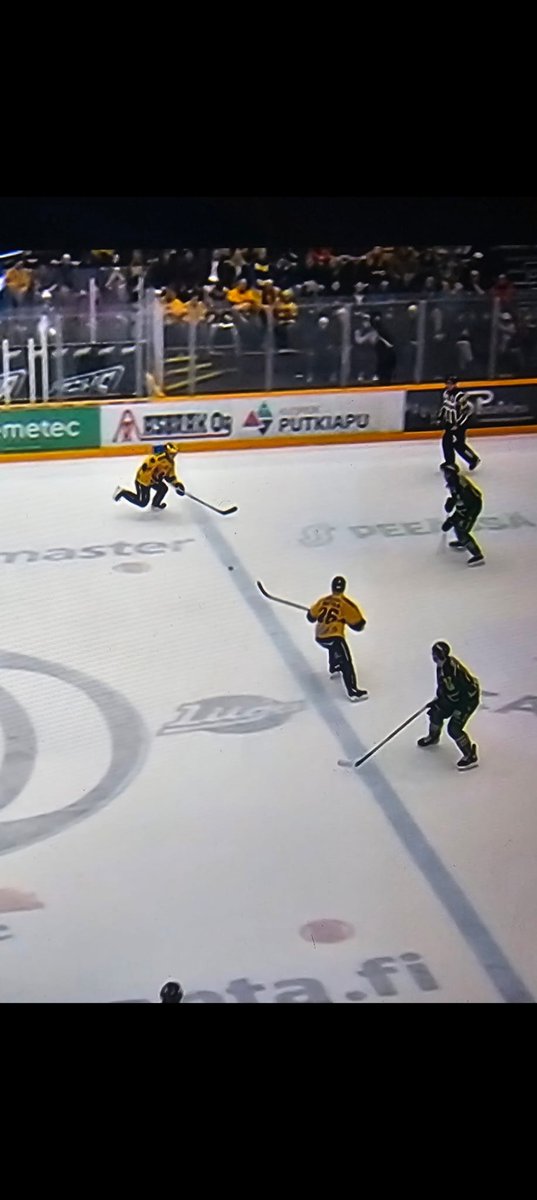 ilveshockey's tweet photo. Pienet on erot tässä sarjassa. https://t.co/jxI30gOqm7