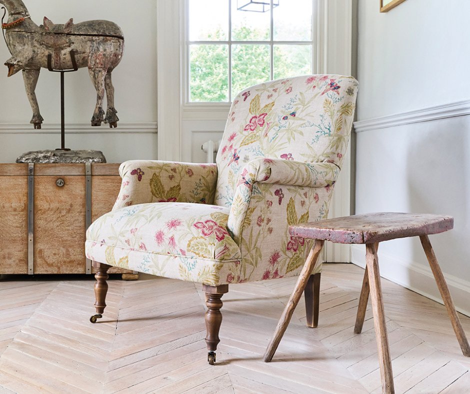 Florals, for spring? Always 🌺 Enjoy 15% off our bespoke furniture collections, including our Snape chair, pictured here in Floral Linen Shangri La Spice. Take a closer look here: bit.ly/43vFpJu