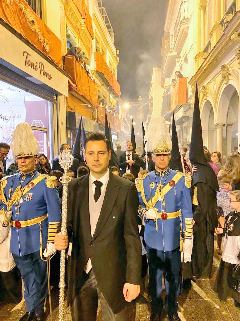 AzoteBurgos's tweet photo. @BurgalesI @Aytoburgos @cris_ayala_ La concepción laica del Estado es una seña de identidad del ideario político del socialismo. https://t.co/5mX80tVZnj