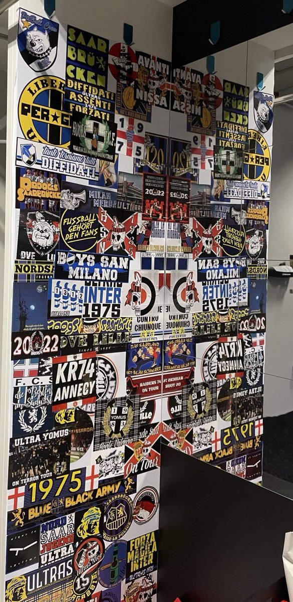 1jour1stick's tweet photo. Bon on est dans le sujet la!
Le casier d'@AlexyBosetti le footballeur préféré des ultras de France.
Je vois de la #CN69 de l'inter Milan, de la #BSN85, des #Raiders74 (ultras de son club actuel) , des #Yomus de Valencia, du #Saarbrücken, du #DVE89.
Oh Alexy tu as des doubles? https://t.co/AMGEZHYSlf