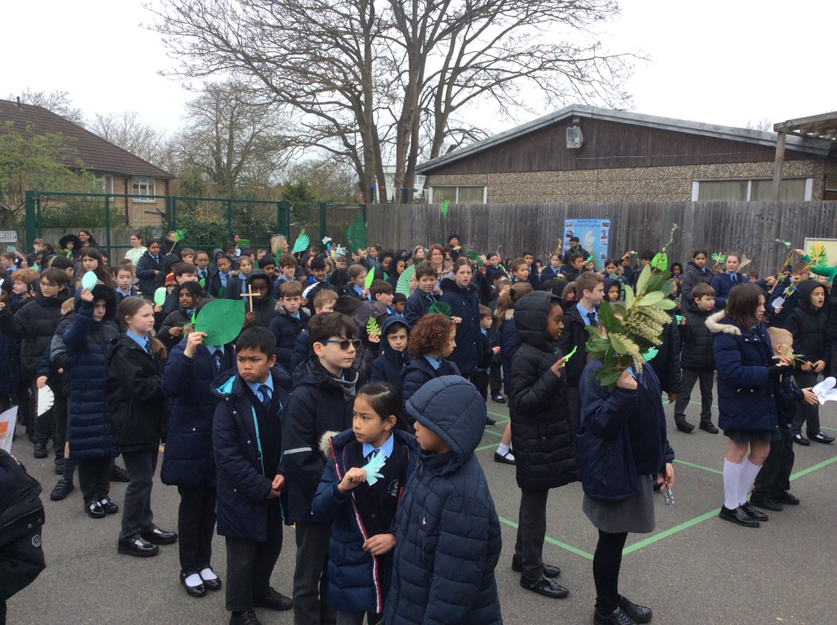 We began Holy Week with a Palm Procession and Liturgy, led by the GIFT team. Our whole school family joined the procession, waving palms and singing together. #HolyWeek2024