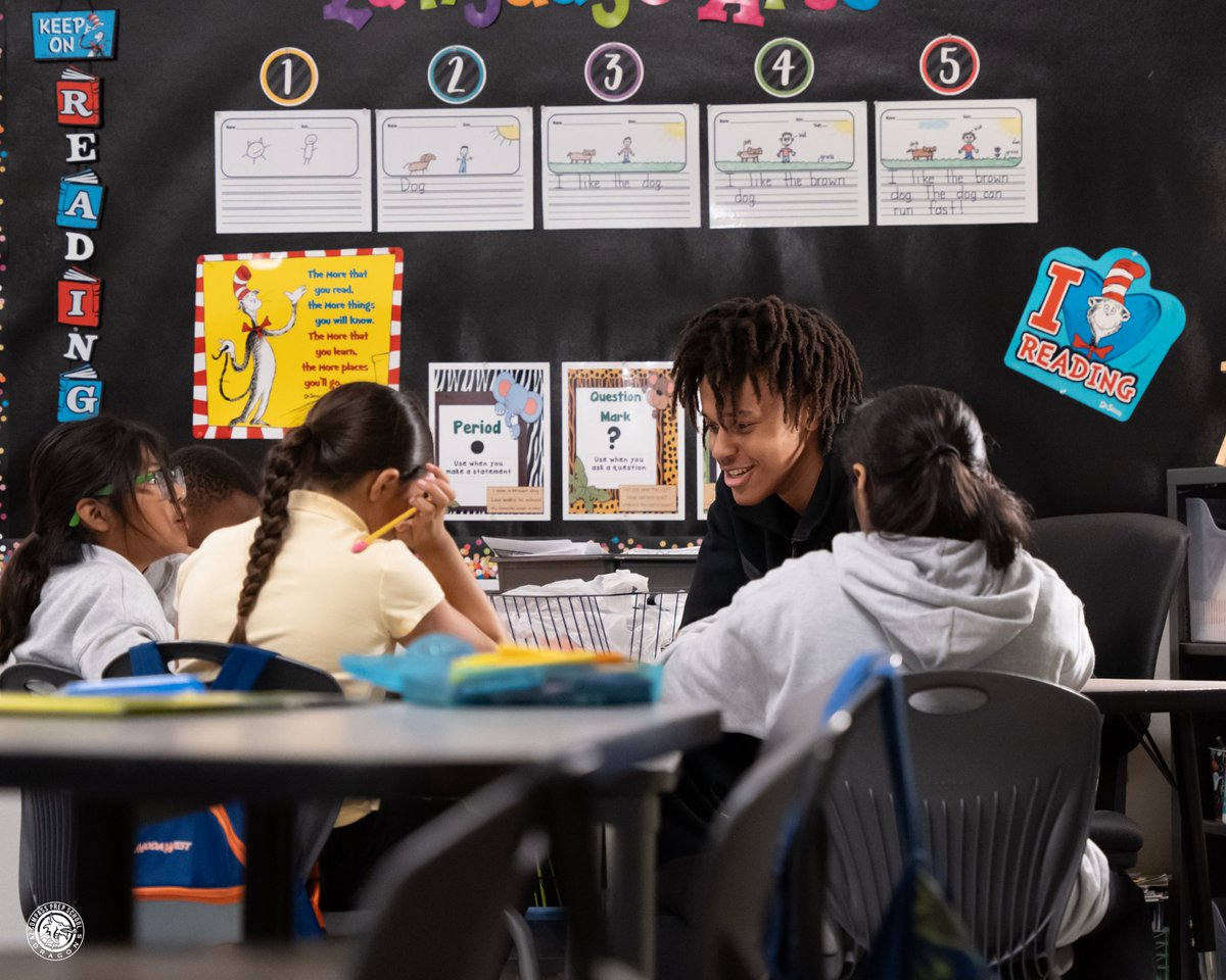 Ronda J Owens (@rondajowens2) on Twitter photo Love when our students care enough about their communities they help other students Big shout out <a href="/AZCompass_Prep/">AZ Compass Prep๐</a> bb team and Jayce Natheniel. Love when our students care enough about their communities they help other students Big shout out <a href="/AZCompass_Prep/">AZ Compass Prep๐</a> bb team and Jayce Natheniel.