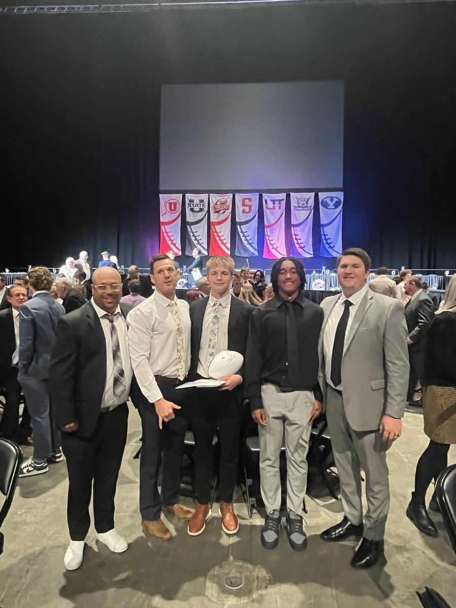 Daren Tovey tweet media