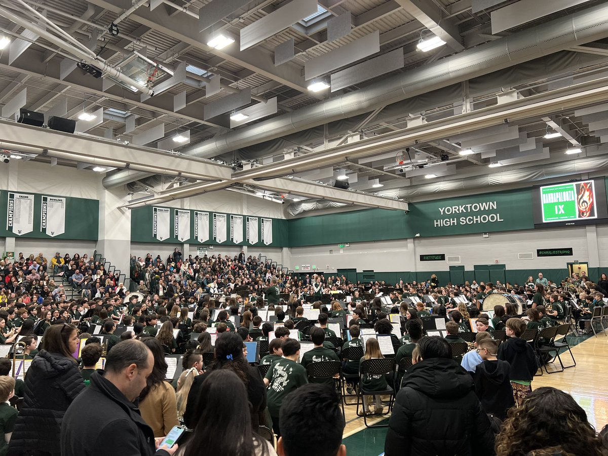 March is Music in Our Schools Month, and tonight’s grade 5-12 “Bandapalooza” concert was such an awesome way to celebrate!   
Bravo! 💚🎶🤍

Many thanks to all who helped make this evening possible for our students!!

#MIOSM @NAfME @YHSDeGennaro @YorktownCSD @FirstNighters