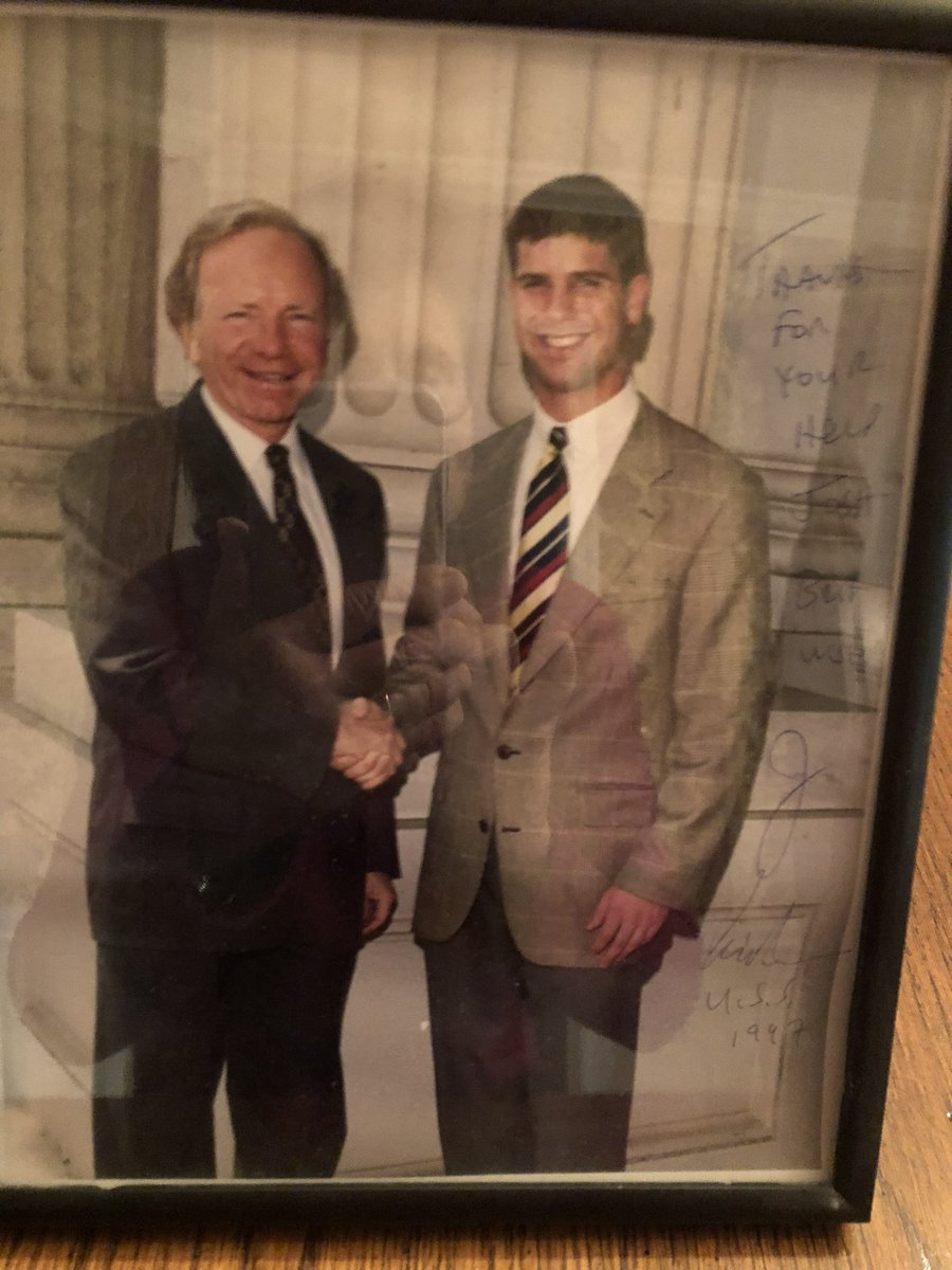 Joe Lieberman was a towering figure in my hometown and among family and friends. I appreciated the internship he gave me — although I enjoyed it, it made me realize I wanted to be reporting and not in politics. I am stunned at this loss. My ❤️ and prayers to his family.
