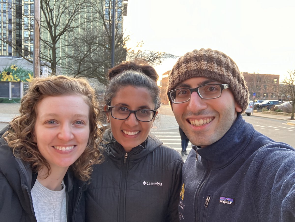 msksoussahn's tweet photo. Always great to spend some time after work catching up with my MSK radiology colleagues and friends Gunjan and @fernandababler! https://t.co/ByXBO50Moc