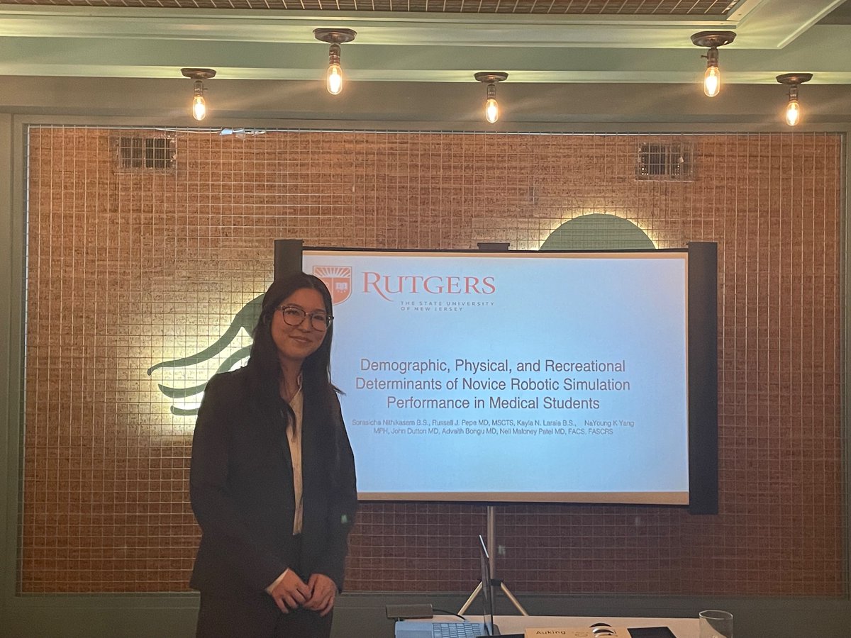 Hey now, she’s a rock star. Always great to see @Sorasicha_N presenting her data on robotic skill acquisition at the #NJASCRS meeting in preparation for the @ASCRS_1 in June. Excellent presentation! @RWJMS @rwjsurgery