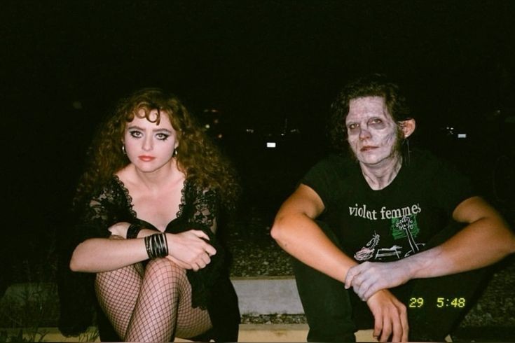 kathryn newton and cole sprouse behind the scenes of lisa frankenstein (2024)