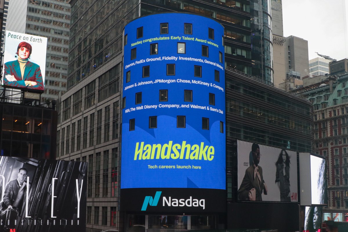 👋 Times Square! Excited to see our #EarlyTalentAwards Tech Transformer winners celebrated on the @Nasdaq tower today. Congrats to: @Chevron, @FedEx Ground, @Fidelity, @GM, @JNJNews, @JPMorgan, @McKinsey, @NSAGov, @Walmart, and @WaltDisneyCo.