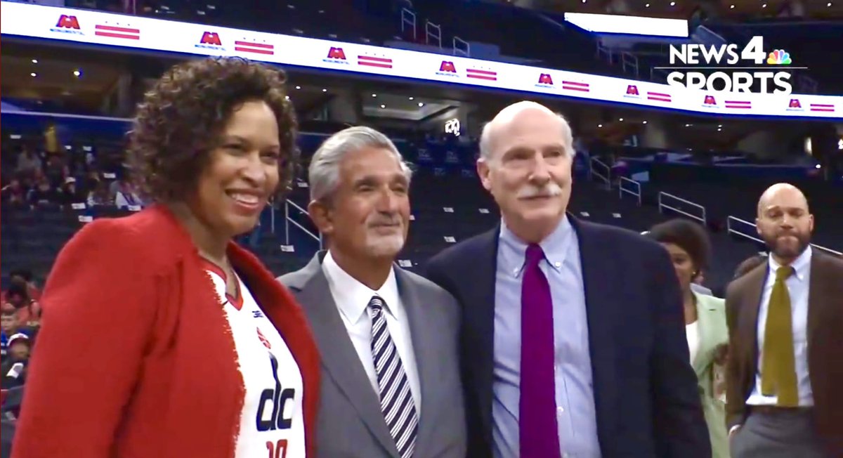 dckerNBC4's tweet photo. Settled Over Drinks!
Ted Leonsis said the negotiations to keep the Caps and Wizards downtown happened over several drink dates at the Willard hotel.
So I asked the mayor’s usual drink order. “Darker alcohol and whiskey,” Leonsis said..
#ImportantDetails
@nbcwashington https://t.co/KTpzMzO4G6